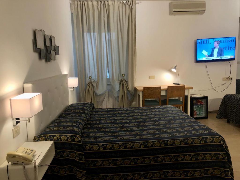 Hotel Arcadia มาเชราตา ภายนอก รูปภาพ